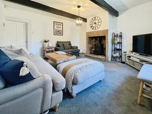 Lounge- click for photo gallery